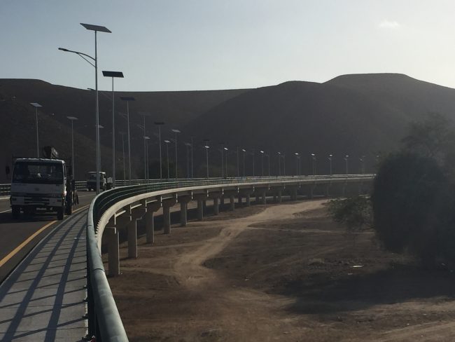 Iluminación solar LED Puente Giraul